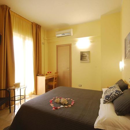 Hotel Caggiari Senigallia Eksteriør billede