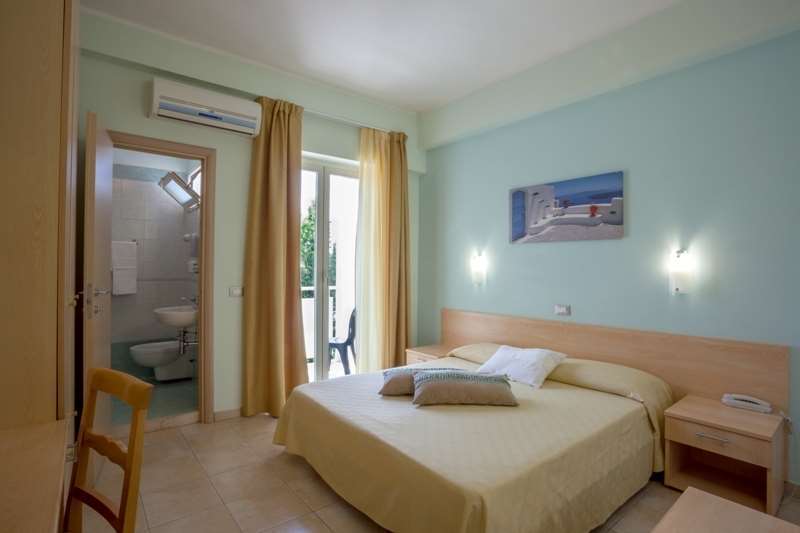 Hotel Caggiari Senigallia Værelse billede